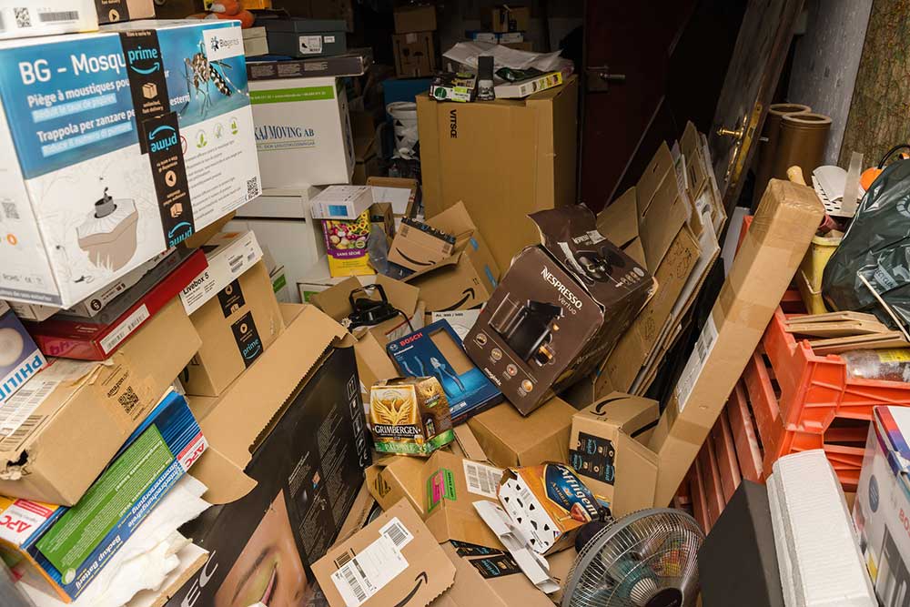 Barry House Clearance shed full of rubbish